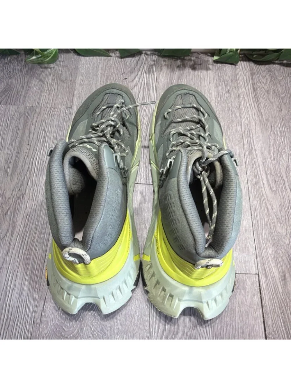 Hoka One One TenNine Hike GTX Gray Yellow Men's Hiking Boots Size 10.5 D 1113510